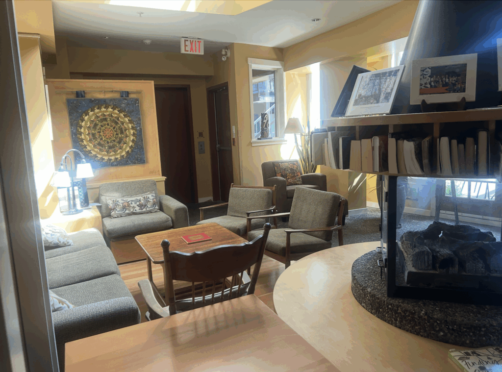 Relaxed foyer